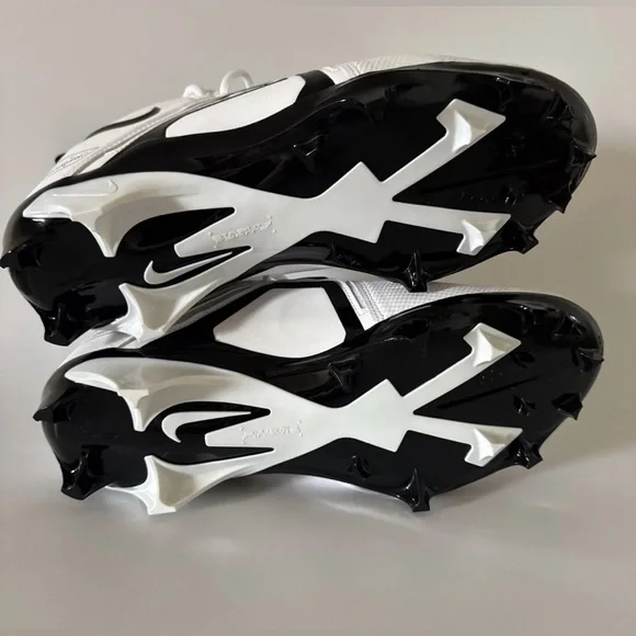 NIKE Alpha Menace Pro 3 White/Black Football Cleats Men's Size 9 DM1788-103